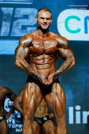 CLASSIC PHYSIQUE +178